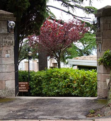 Entry to Hotel Ideale, Assisi